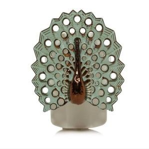 YANKEE CANDLE Painted Peacock Lighted Plug-In Scent Diffuser BNWT  SO RETIRED YK